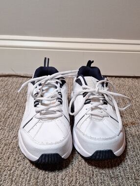 Avia White and Navy Low-Top Trainer Sneakers